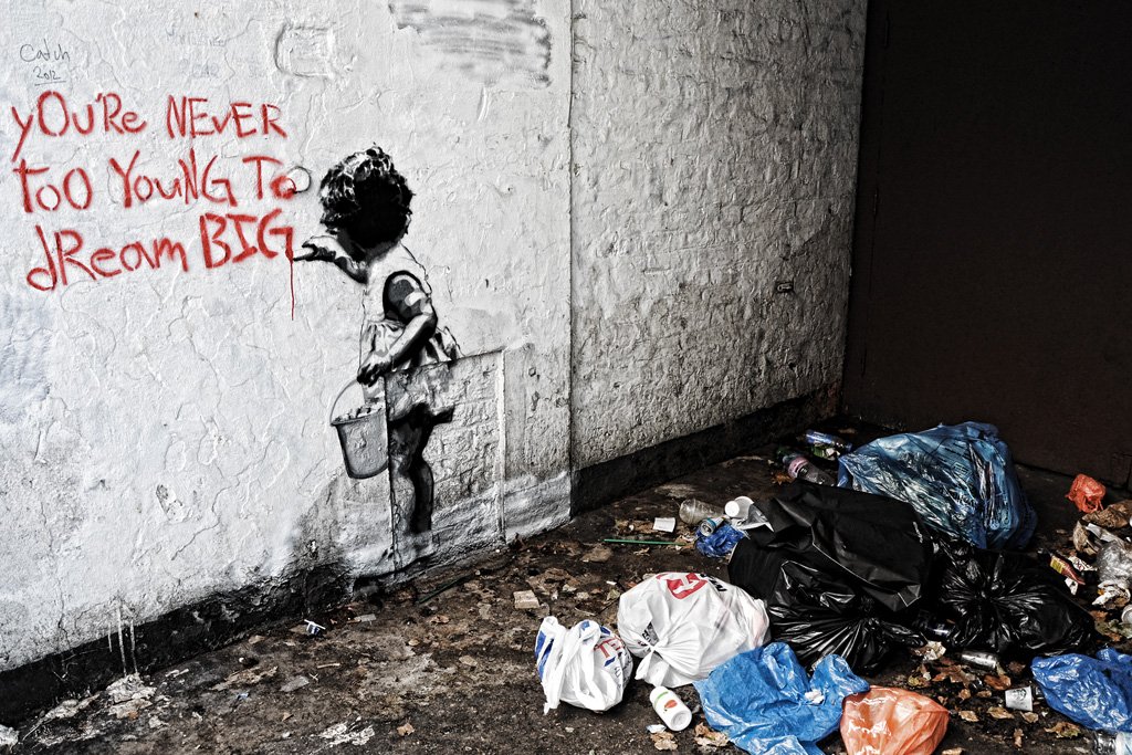 RSchofieldPhoto's tweet photo. Mr Brainwash - You're never too young to dream big #strangeandfamiliarcomp #beautifullondon https://t.co/oyJwyXeNCD