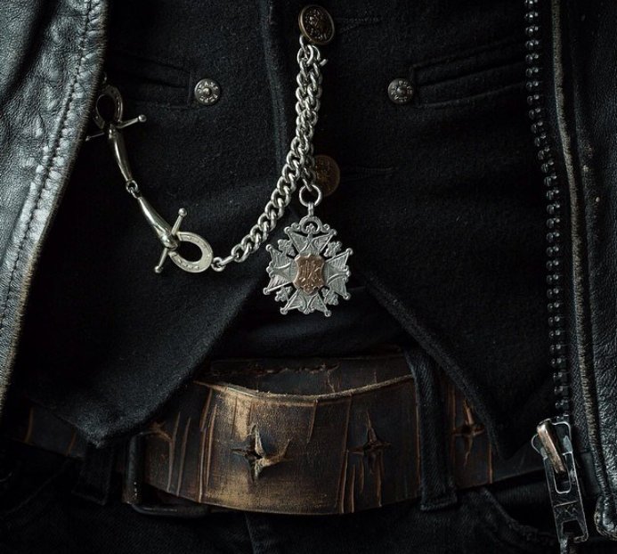 FallenWorldBR's tweet image. [LEMBRANÇAS] E quando começou a sair essas imagens? Fandom entrou em um surto coletivo que foi épico.