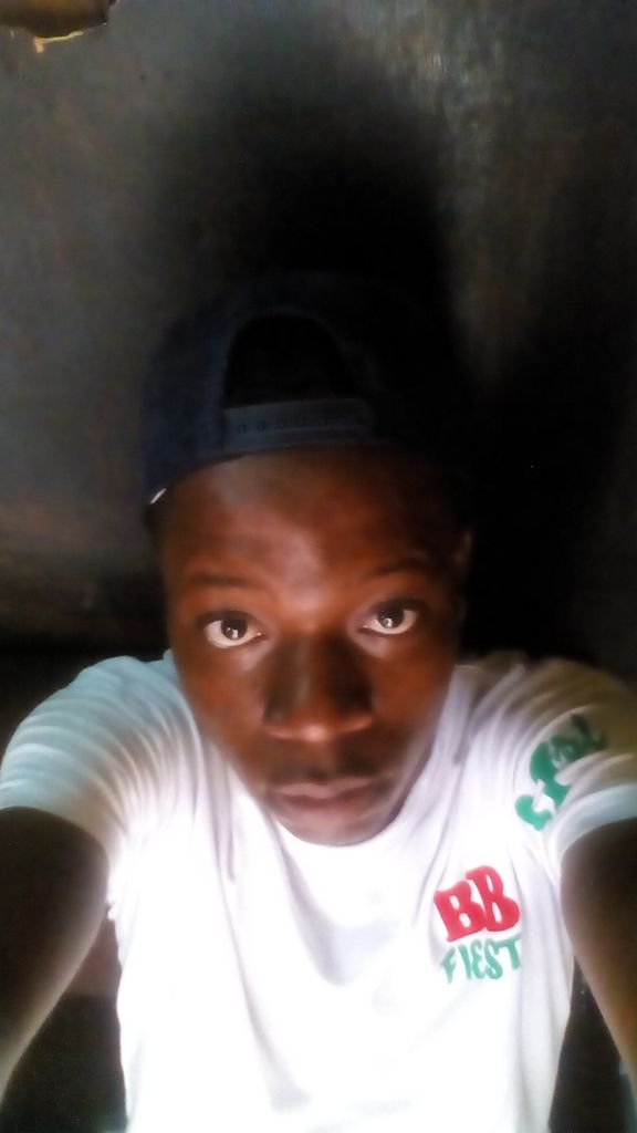 askidbo_y's tweet photo. Compose your  self https://t.co/gnFVspiSld