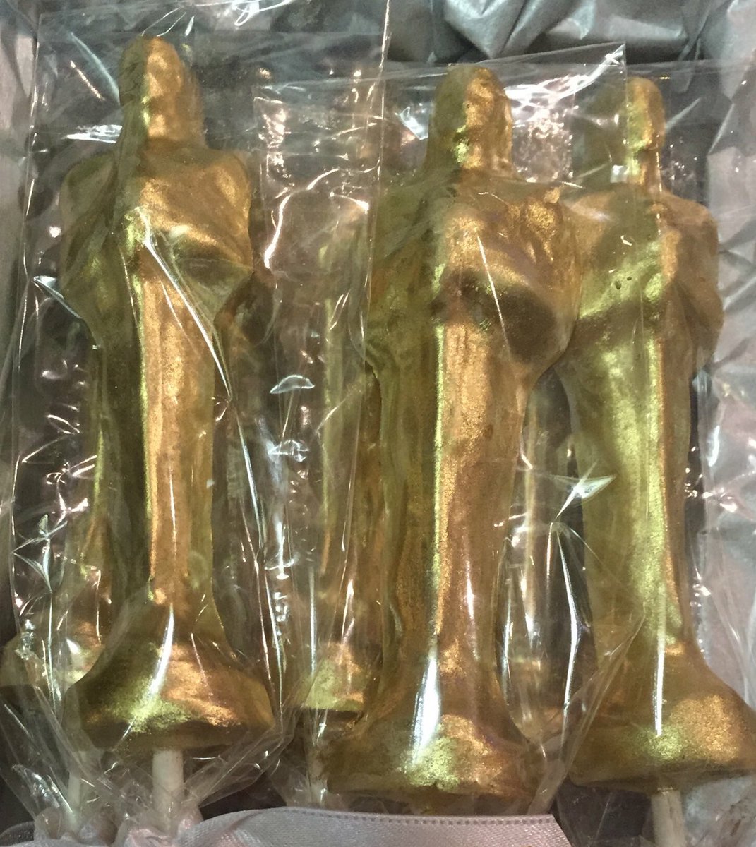 Cupcake Caps tweet media