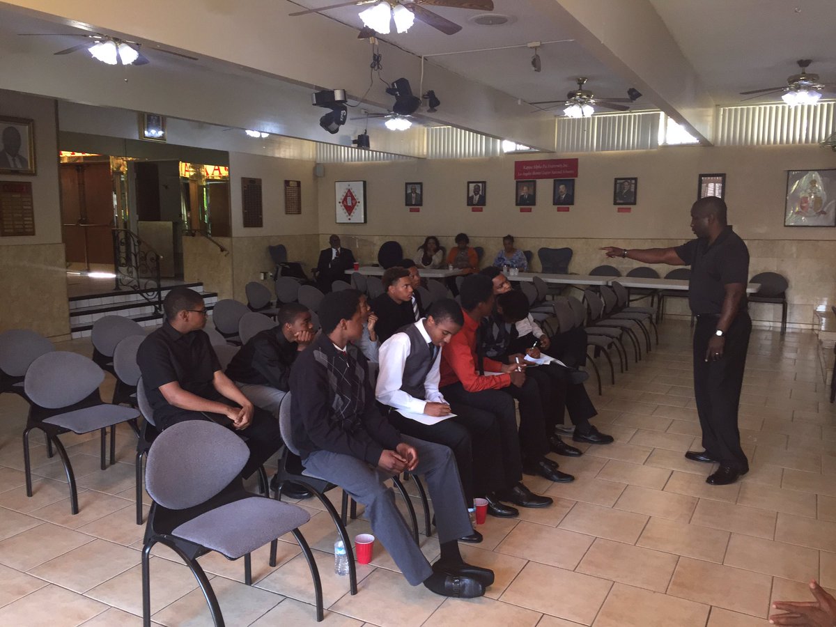LAKappaLeague's tweet photo. LAKLeague learning directly from LA Police Officers how to conduct themselves with w/ police @NtlGuideRight https://t.co/NGaP3Dhajt
