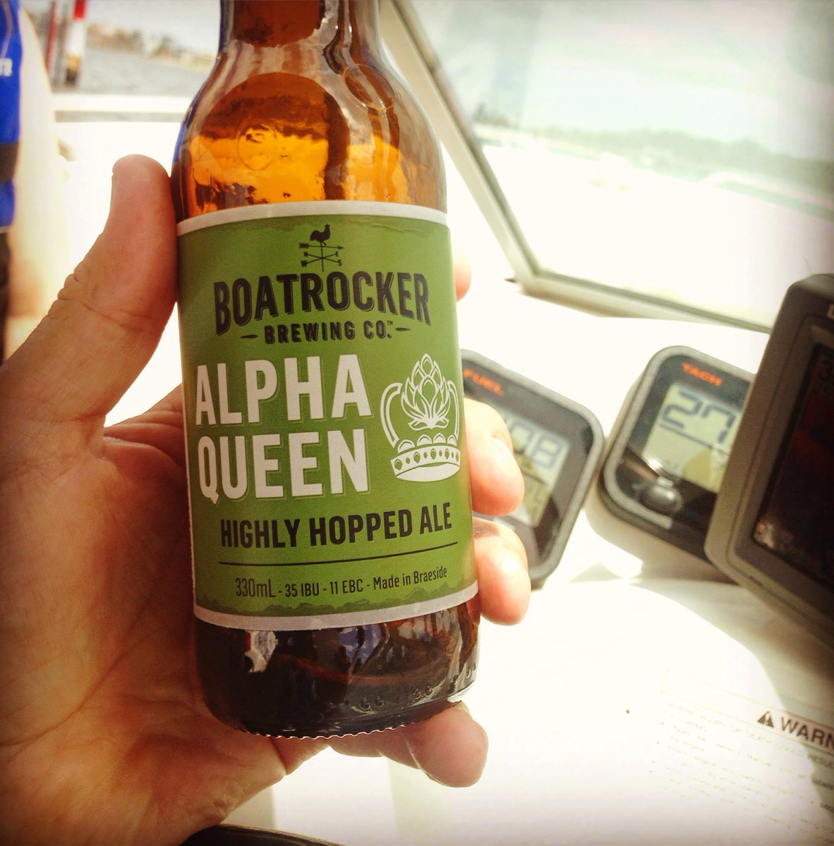 braincellsfeed's tweet photo. What do you Christen a new boat with?! #packaging #design #beer #beerporn #boatrocker https://t.co/NjN8R2AKgF