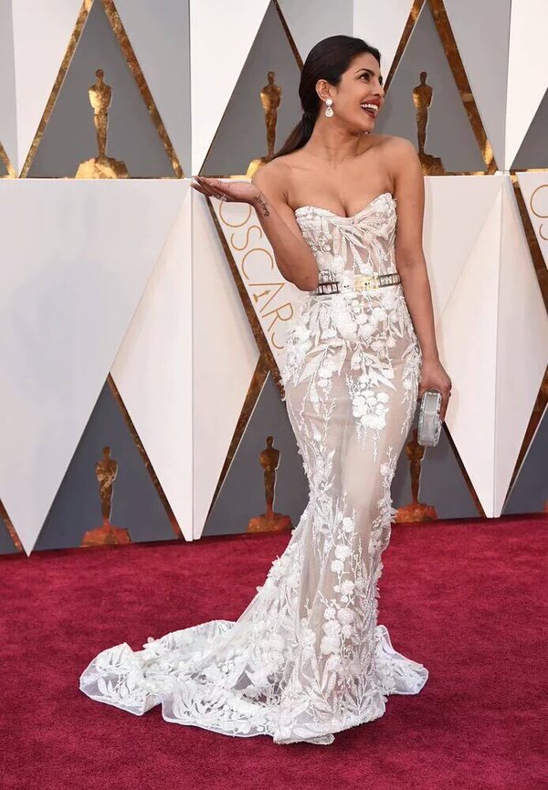 #Itsmycity is  proud of <a href="/priyankachopra/">PRIYANKA</a> for being a part of #Oscars!
Good going girl! Keep rocking!!