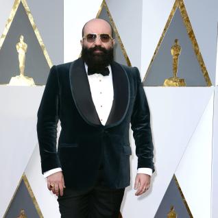 laprovincia_es's tweet photo. El diseñador canario Paco Delgado se queda sin el Oscar al mejor vestuario  #Oscars  https://t.co/OZbzsNvkGy https://t.co/m6fbXCVhuD
