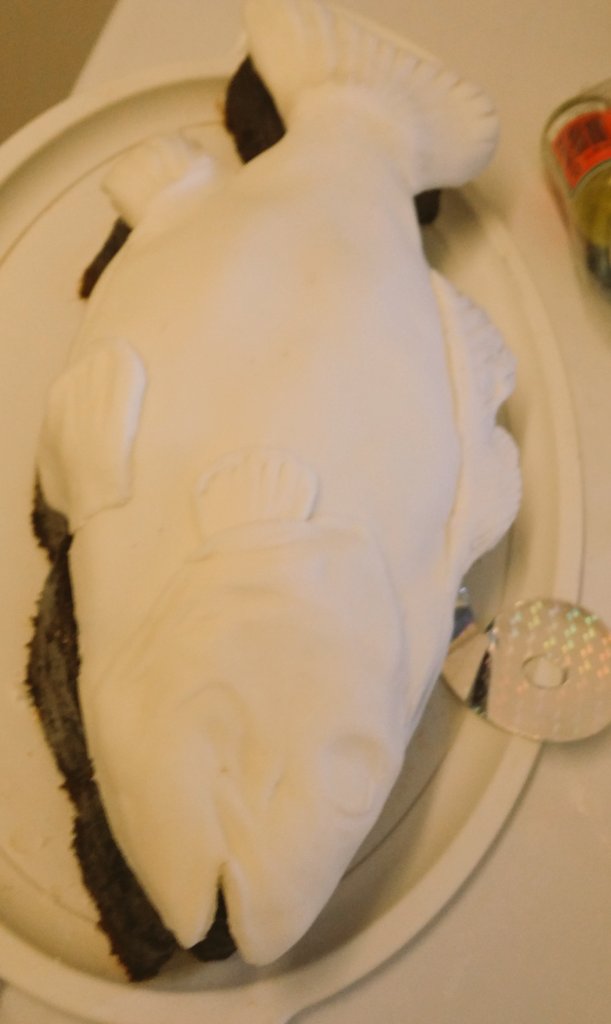 CakeShape tweet picture