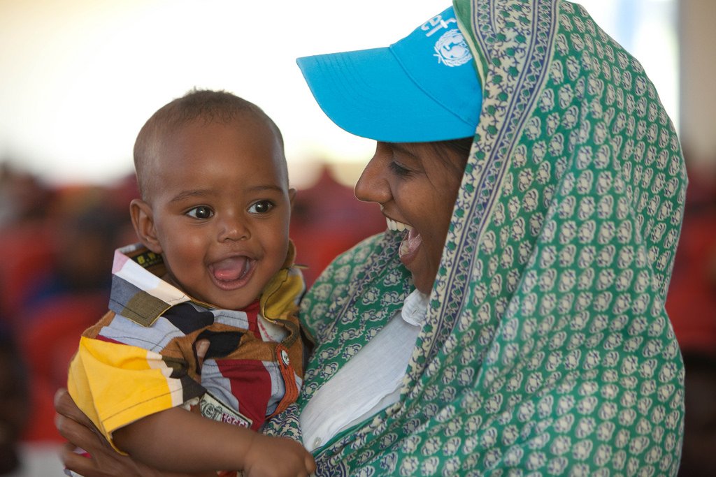 UNICEF's tweet image. In #Africa number of measles-related deaths fell from 342,800 in 2000 to 48,000 in 2014. That’s 86%! @UNICEFEthiopia