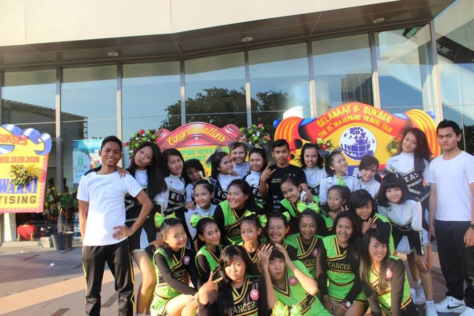 SutedjoTri's tweet photo. Cheerleader SMK KARTIKA 1 SUROBOYO 
AKUNTANSI n TKJ 
MASUK PAGI 
AKREDITASI " A " 
ISO 2008-9001 https://t.co/1IOZc8z3X9