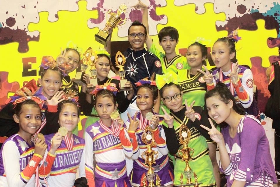 SutedjoTri's tweet photo. Cheerleader SMK KARTIKA 1 SUROBOYO 
AKUNTANSI n TKJ 
MASUK PAGI 
AKREDITASI " A " 
ISO 2008-9001 https://t.co/1IOZc8z3X9