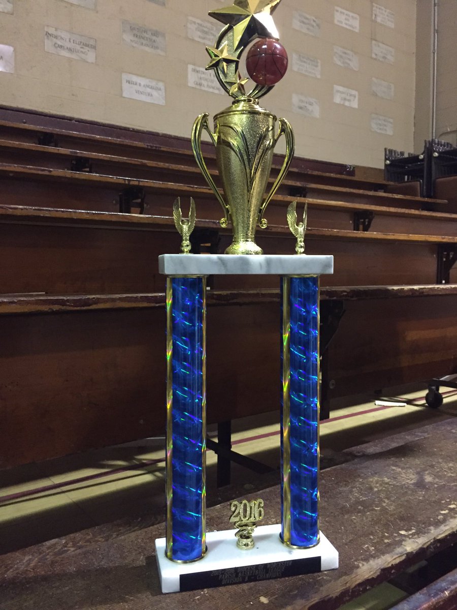 SaintMattsBball's tweet photo. 1st Place #hardworkpaysoff #DreamsComeTrue #UntilNextYear https://t.co/9KeBAPJPjg