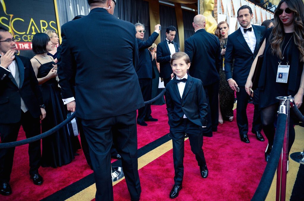 JacobTFans's tweet photo. Jacob with his dad on the red carpet #Oscars https://t.co/mNKwPUKUof