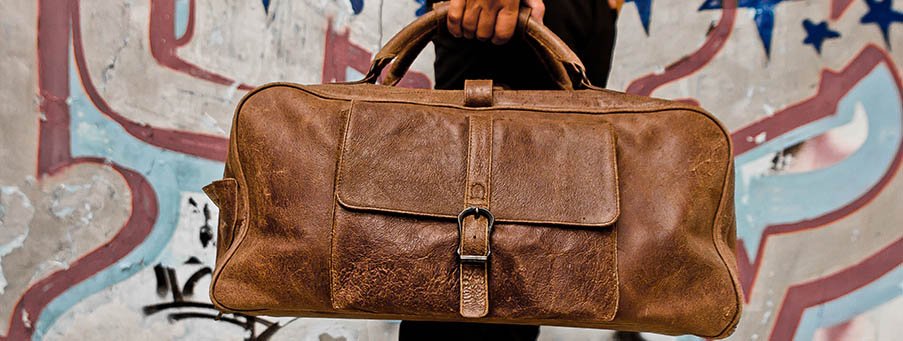 Imperial_Dirk's tweet photo. the number 1 piece of must have luggage https://t.co/Mh1SoN0sWZ #mensfashion #luxurytravel #bespoke #style #luxury https://t.co/9uXgLlXO2L