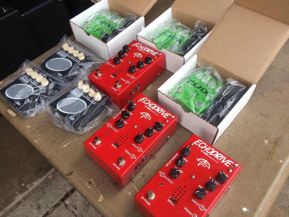 SiBfx's tweet photo. Pre-packaging Echodrive 4, Charger Amps and Cuda LT pedals to ship off to Germany https://t.co/lMzFUow3X7 https://t.co/Bf2abJ4hIr