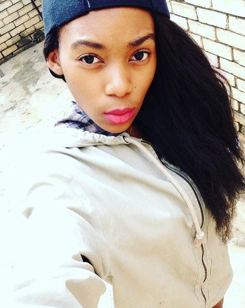 BassieBee_32095's tweet photo. #MakeUpDoneByMe #BlackGirlMagic #Hair #Prettyboys_sa #SummerTimeMadness #RT #BOSS #model #BeautyintheBreakdown https://t.co/ZJKeJMsIY0