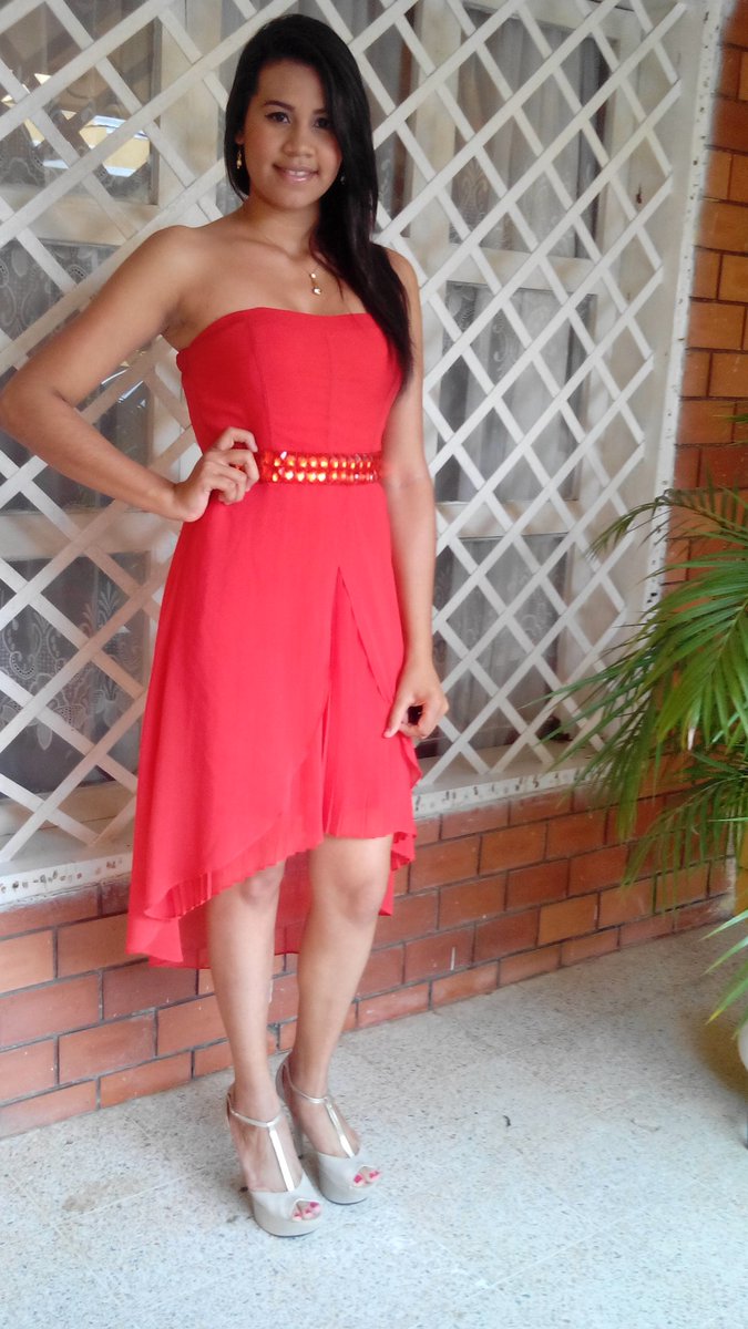 linamarce_pg1's tweet photo. #matrimonio💍💍❤ #nochedefiesta🎉🎊 https://t.co/sz8Fdz0F8G