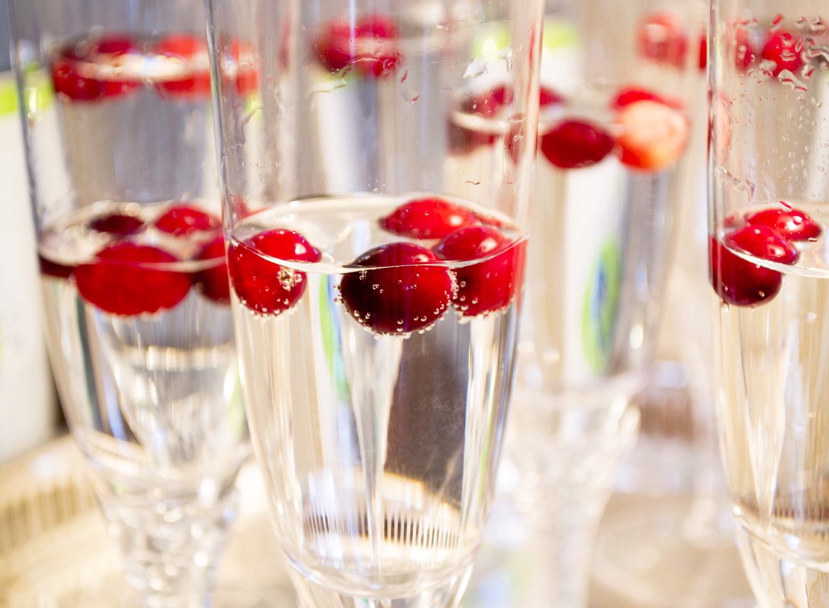 BONVIVSeltzer's tweet photo. "Tina has been drinking," and so have we. #SwitchToSpiked #CapeCodCranberry #Oscars https://t.co/f4v9kCEYy2
