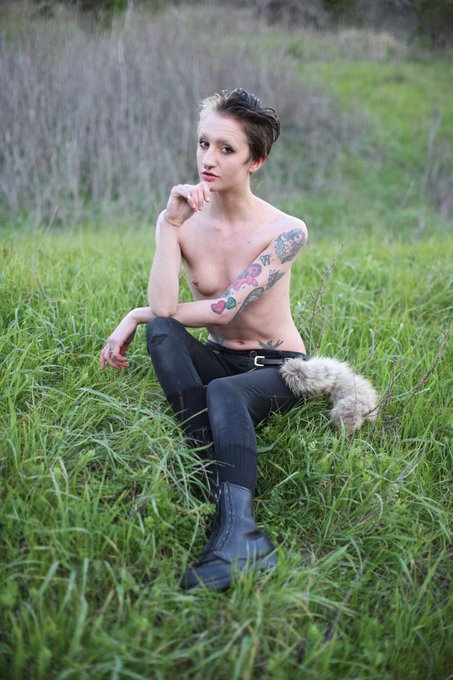 Eat. pray. loathe 🕷 https://t.co/ZWVtMT4sc0<a href="/tag/filthycleanslut"class="tags"><span>#filthycleanslut</span></a>