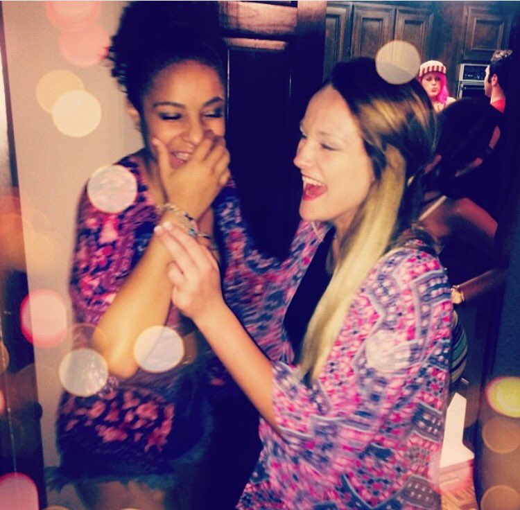 JaedaSwart's tweet photo. Miss u, 2 more months without u annoying me ��� #allthrowbacks #day1s https://t.co/lfrcpLkGFj