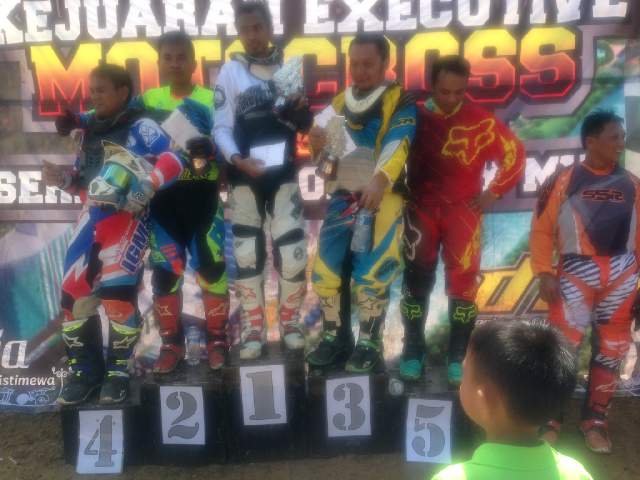 MCRT_Mx's tweet photo. KEJUARAAN EXECUTIVE MOTOCROSS & GASSTRACK SERIE 1 MALIOBORO CITY MX #MOTOCROSS #GASSTRACK JUARA II EXECUTIVE B https://t.co/8sh5aYDH4L