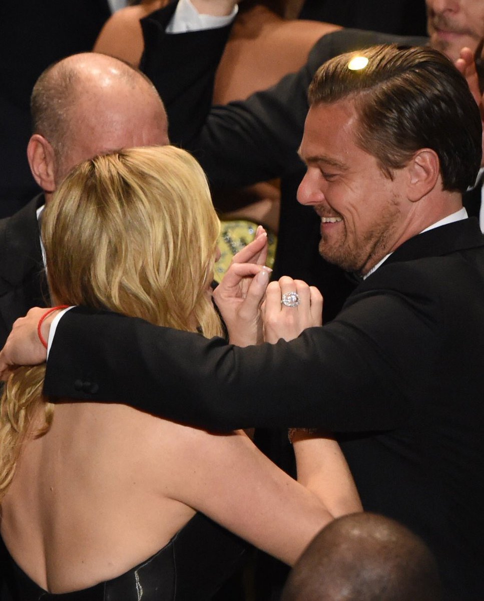 jakegyllenhaaal's tweet photo. IF YOU WEREN'T ALREADY CRYING, YOU ARE NOW https://t.co/jTHIcgiE5P