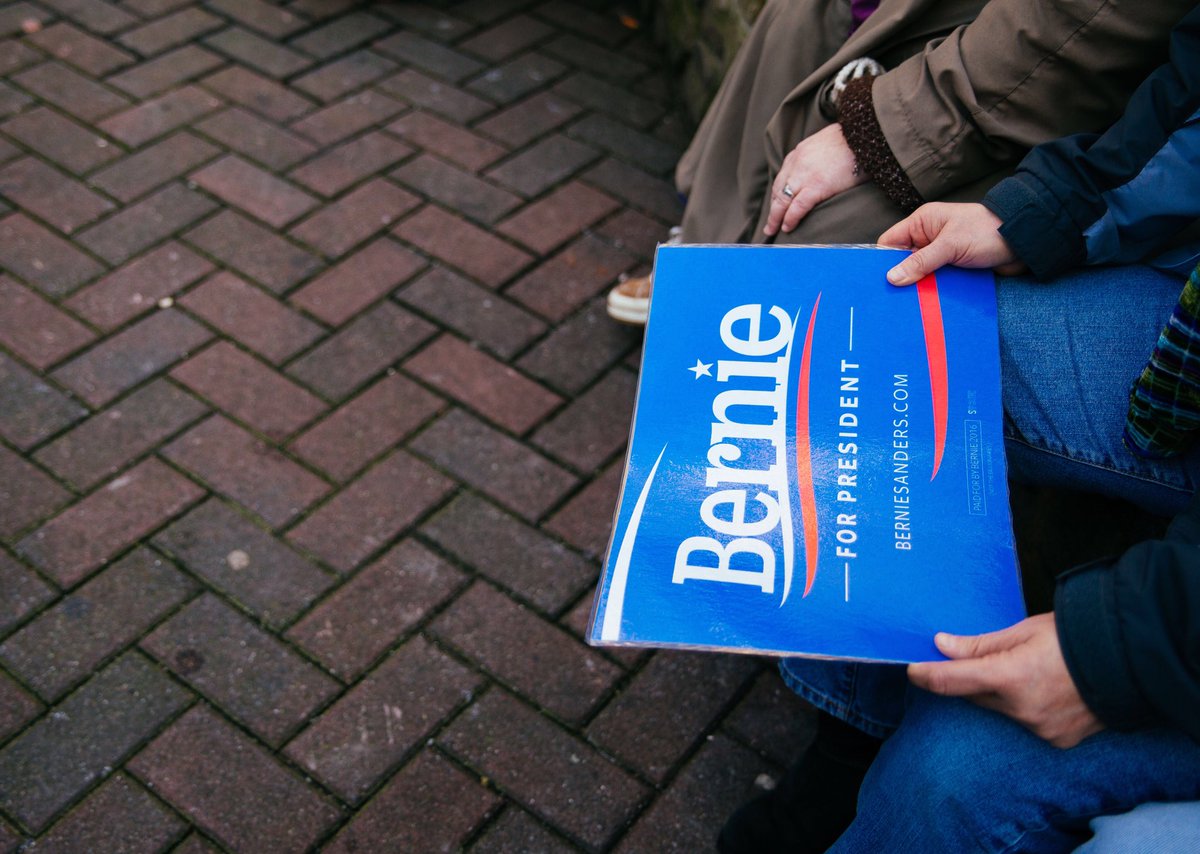 kyle_shoots's tweet photo. Seattle's March for @BernieSanders was powerful.
Checkout all my pictures at https://t.co/nuQbzHg6gi
#Bernie2016 https://t.co/dHFwZjqFEm