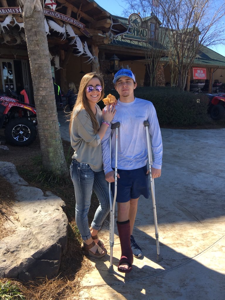 tinynea's tweet image. Great day today with these two,