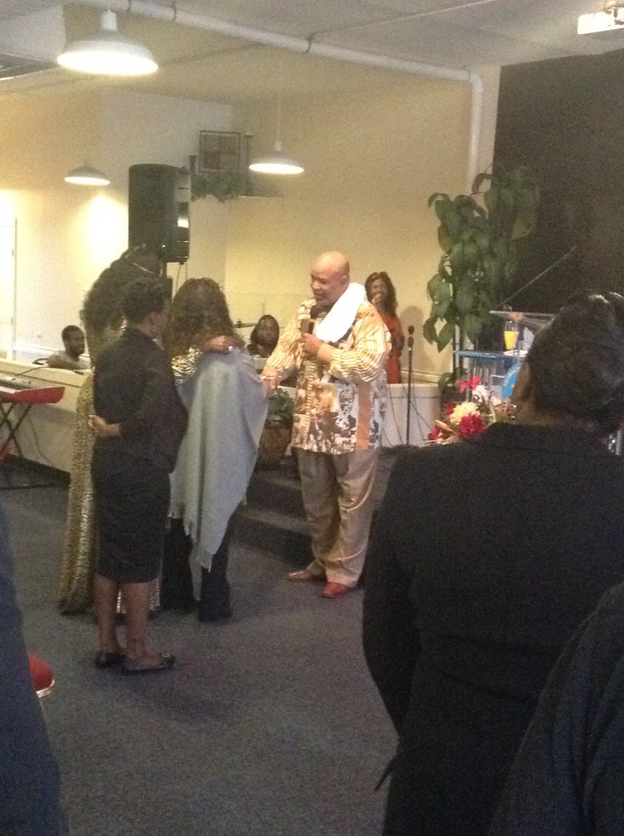 shabachchurch1's tweet image. Pastor Laster preached the AWESOME WORD #Matthew22:14 &amp;amp; welcomed another new member! #Family #BodyOfChrist #Desoto