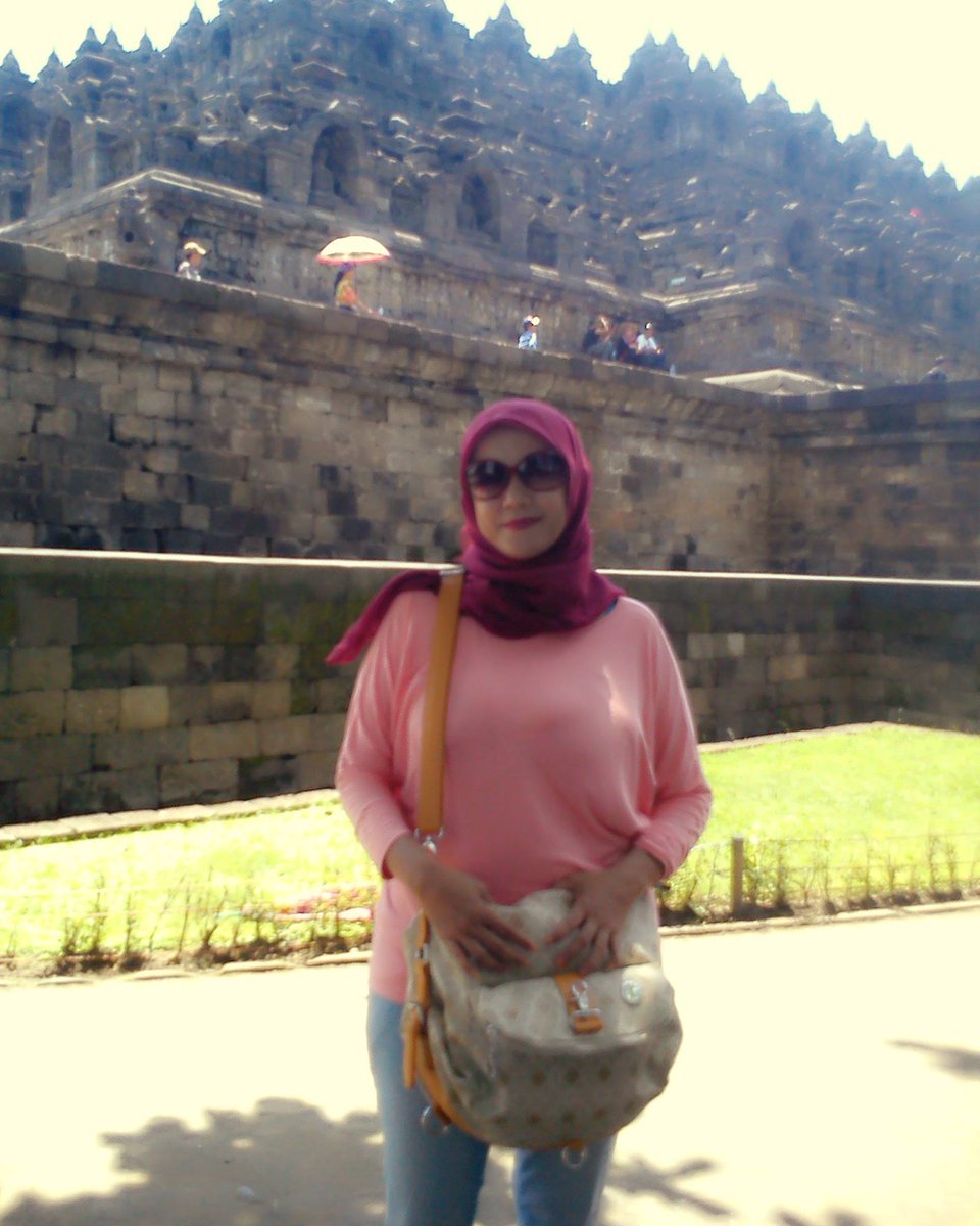Serly2Eni's tweet photo. astry ulfana https://t.co/boLh875c0b