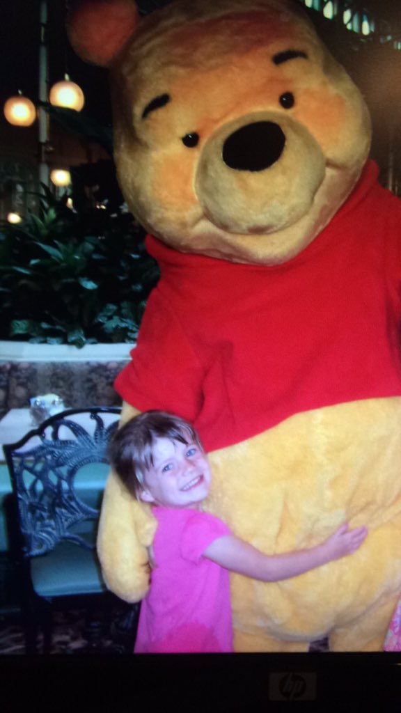 valeriejo_'s tweet photo. I miss the days when the only thing that mattered was Winnie the Pooh 🐻 https://t.co/oosuqftzan