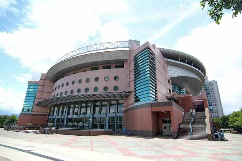 SLFLUpdates's tweet photo. Tonight's SLFL Concert
Venue: NTU Sports Center
City: Taipei, Taiwan
Date: February 29th
Capacity:4,200
#SLFLTaipei https://t.co/oSUrMSexnl