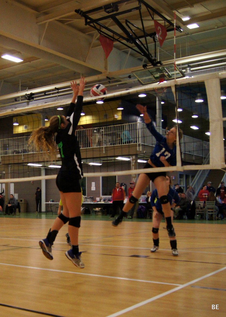 BrianaCoach's tweet photo. Finally got around to editing some pictures from when some @CHSIndiansVB girls played in a club tournament. https://t.co/4Y3xtTjZnt
