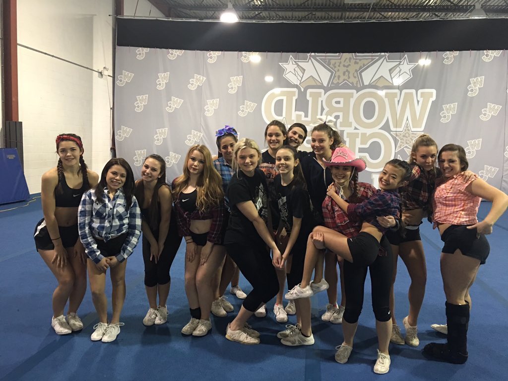 RtCheer's tweet photo. Small Senior 2- World Cup Allstars Infinity Blaque https://t.co/7DDAQWO6cF
