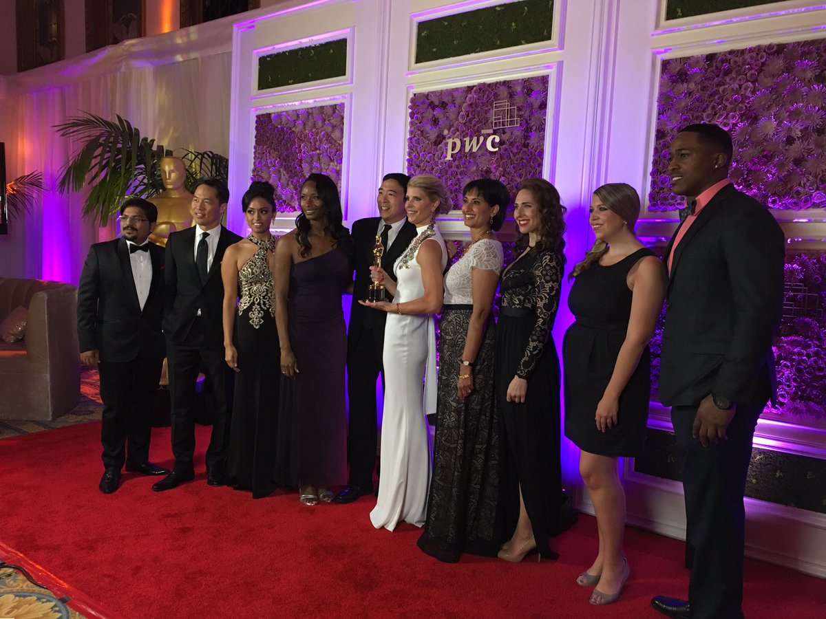 GeneinLetford's tweet image. #PwCRedCarpet 😊🎶 @AWilliamson54 @CivicAyesha @carriehammer @ShannonSchuyler @RichardLui @AndrewYangVFA @mollieclare