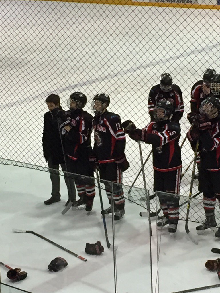 scott_herle's tweet photo. Last game for number 19 and the strata energy Chiefs at the old arena! #rdmha https://t.co/vpm6lajmH6
