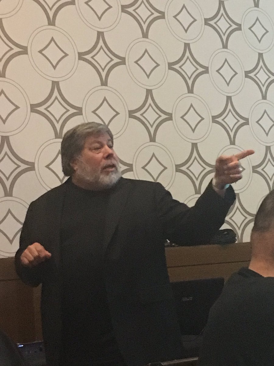 The Woz!!! #rtmk12 <a href="/cedarhillisd/">Cedar Hill ISD</a> <a href="/CHISDTechnology/">CHISD Technology</a>