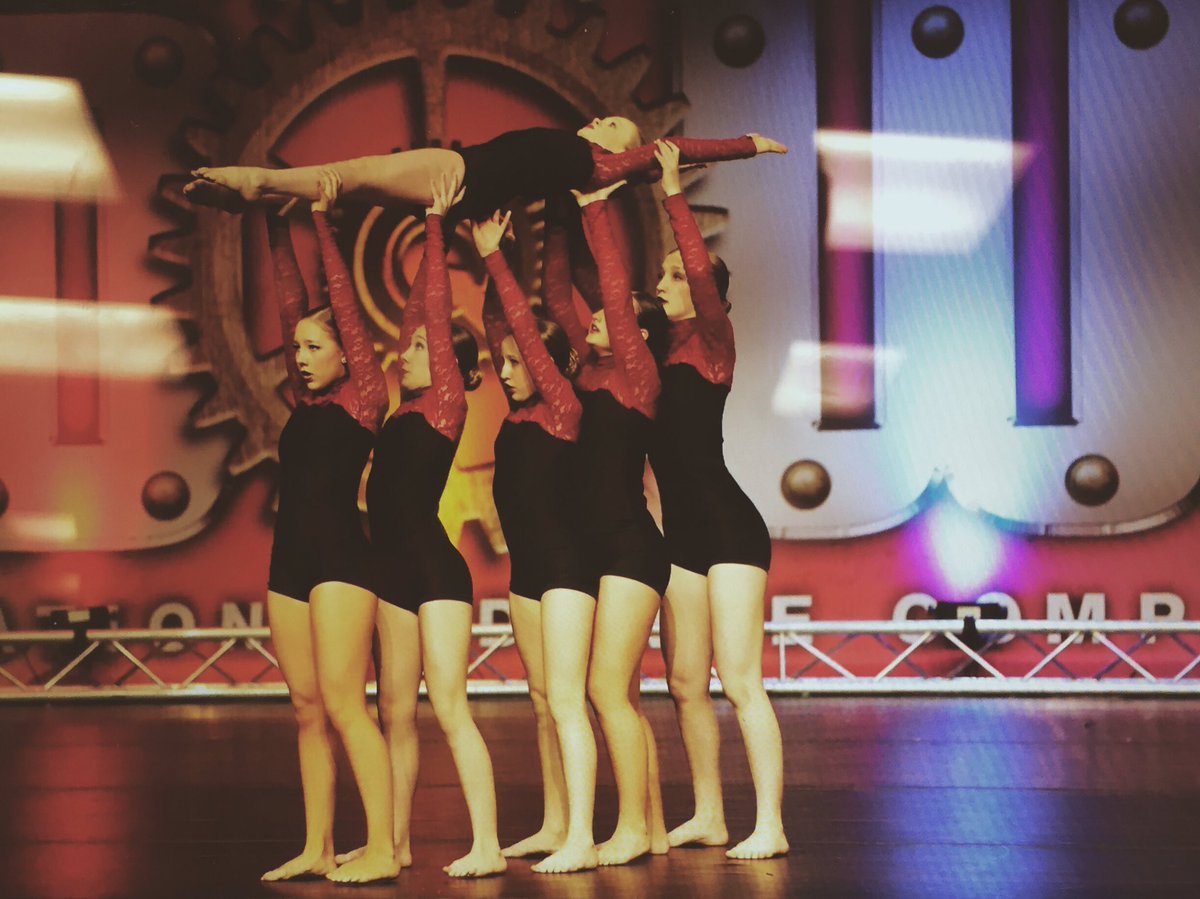kennstokes's tweet photo. another successful comp weekend #drserious https://t.co/MMshbHza32