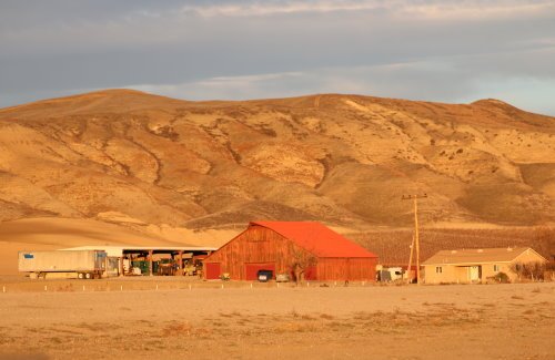 CaliforniaBlog's tweet image. bit.ly/1ReaenM Sunset Along Highway 46 Near Lost Hills, CA