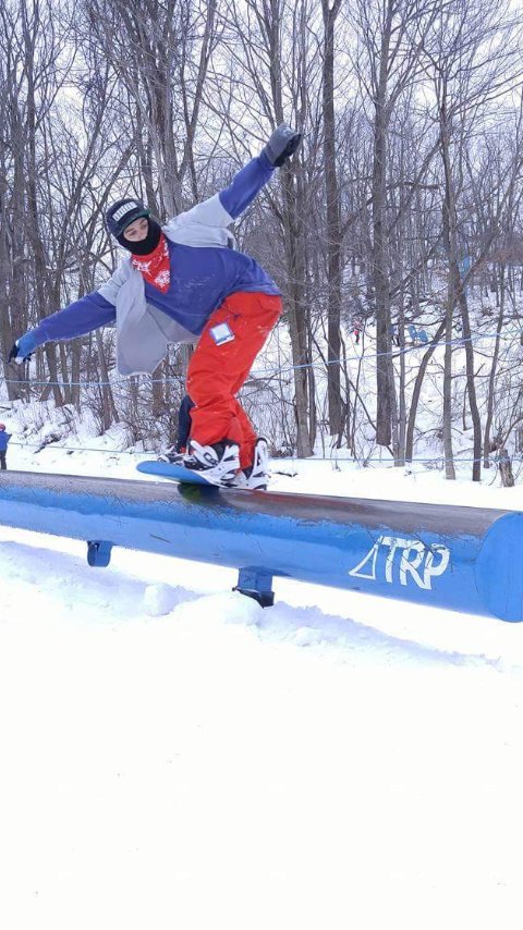 TFouth's tweet photo. I wanna go back to the beginning of the season #Frontboard #Snow #Shredlife https://t.co/yKkvhuE314