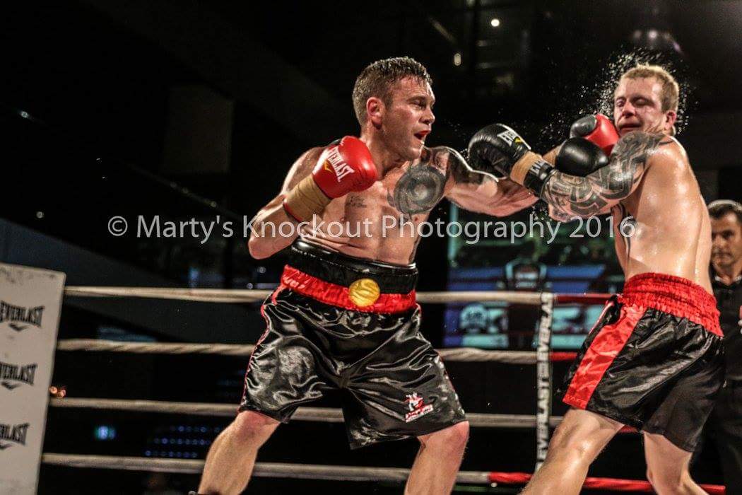 2deadlyThomas's tweet photo. That moment speed n timing combine #Team2deadly #Everlast #boxinghype #Boxing #fighter https://t.co/U2FHnVLHIo