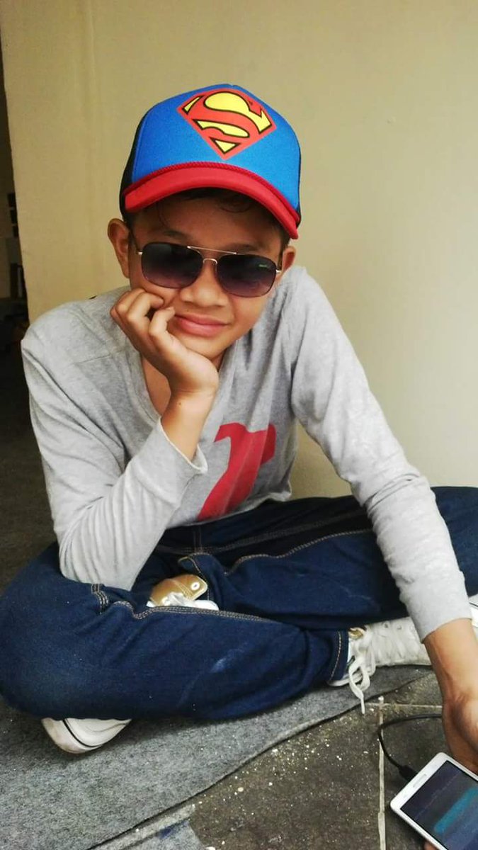 Fara_DinaA's tweet photo. @Fadil_aflah  @Fadilnaticmedan @FadilNaticSBY @FadilNaticBnDG @FadilNaticJkrt yuk Ngumpul kayak dulu lagi,Kangn ih. https://t.co/YtzI8yUZ3F