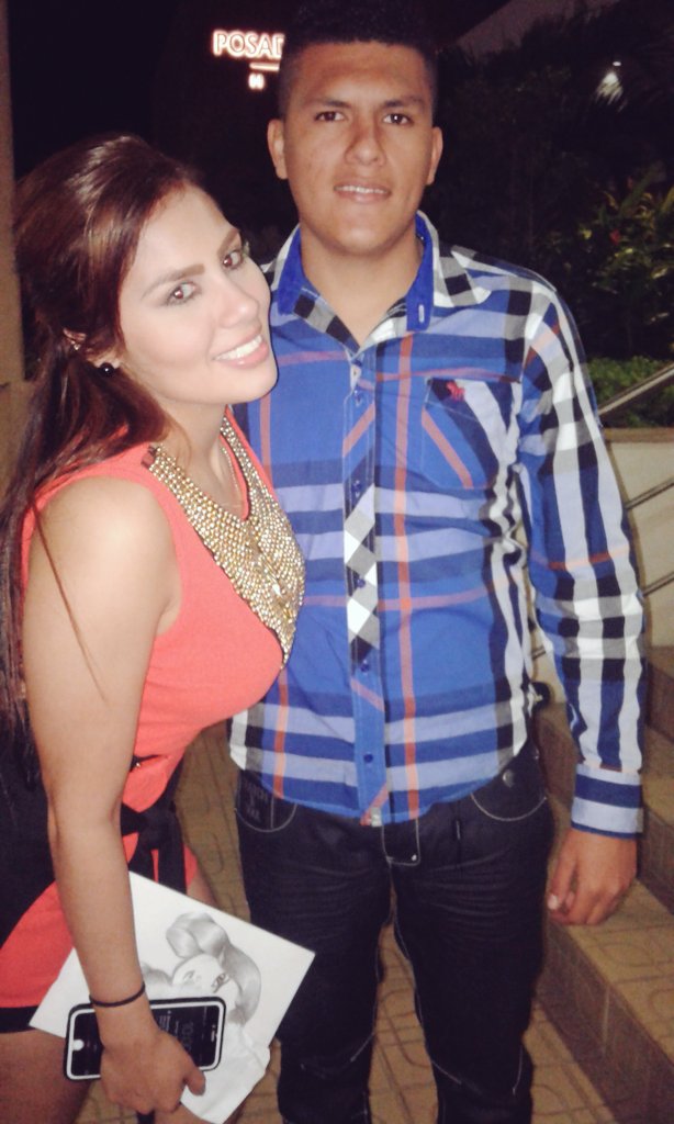 GissellitasTamp's tweet photo. Gracias por otro día más de felicidad a tu lado, te queremos mucho❤ @gissellesampayo https://t.co/9ijWQEcCaW