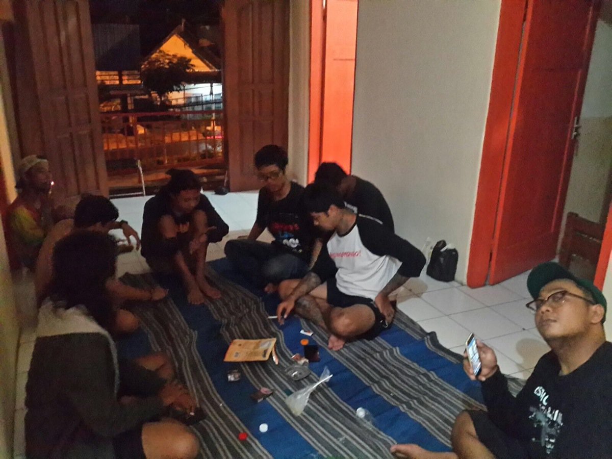 Terumakasih atas kemesraan kemaren malam di madiun <a href="/TEENAGERSrock5/">TEENAGERS</a> <a href="/wastedpanklucu/">Wasted</a> dll, semoga tetap mesraa :*