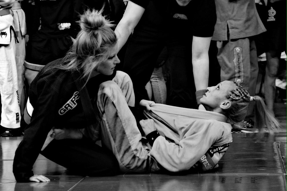 DoraPerjes's tweet photo. Two beautiful Hungarian bjj girl 🎀 https://t.co/TDcoErfAti