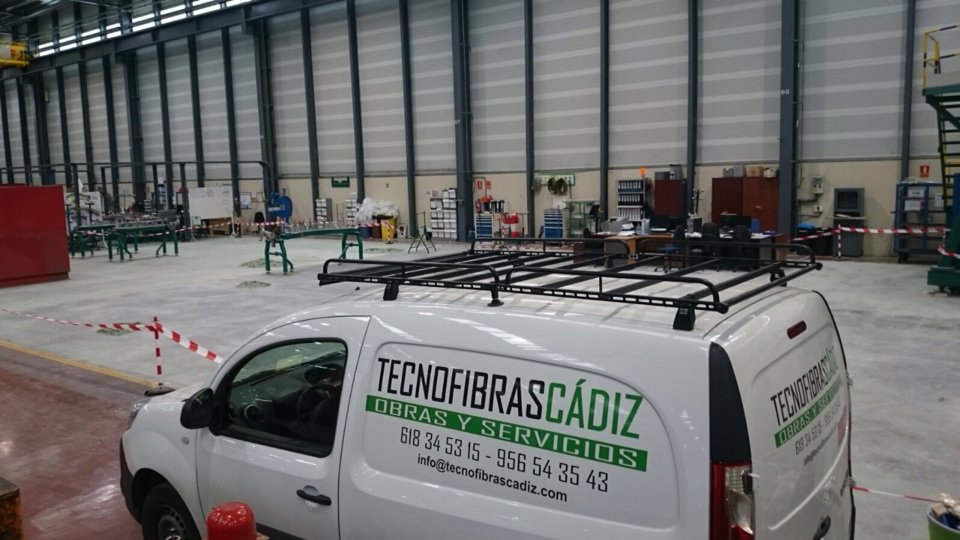 littledisarm's tweet photo. Reparaciones puntuales de urgencia en. Con @SikaSpain aplicando SIKAFLOOR264 https://t.co/gMjXh6A57L