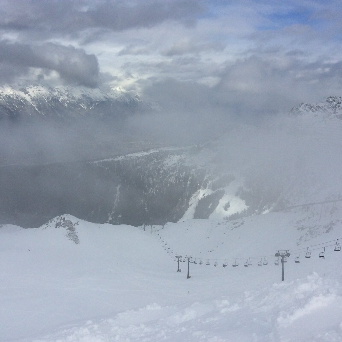 Axamer_ski tweet picture