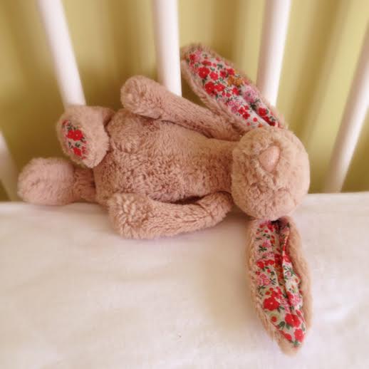 Ruth_Probert's tweet image. Because nobody is defined by cleaning smushed banana off the highchair (again)... mercymayhemandmonkey.wordpress.com/2016/02/29/so-…