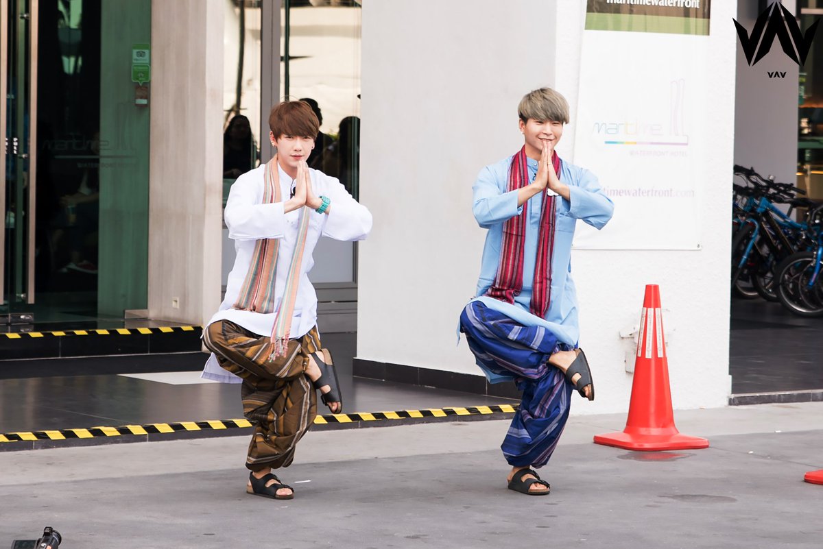 VAV_official's tweet photo. This Friday is the last episode of @mbcplusmusic #VAVPROJECT TT
Take a look at the behind photo of #XIAO and #StVan! https://t.co/vAdKKeMl7V
