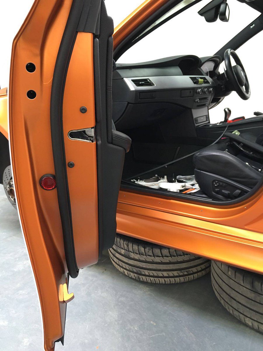 BMWmistress's tweet photo. Yesss!!! @elitewrapsuk is nearly done. Check out the matching detail on the inside of the door  #itsnotpaint https://t.co/TWRsjx3rit