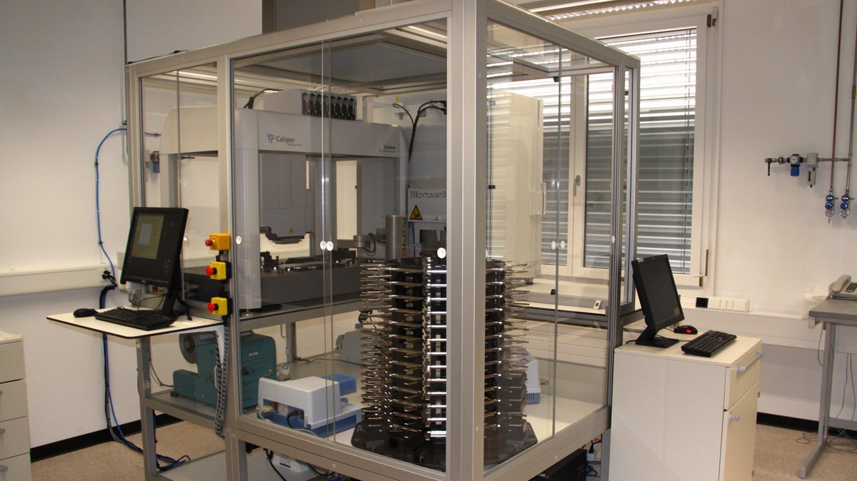 EPFL_en's tweet image. Scientists from UNIGE &amp;amp; EPFL discover a way to fight bacteria with their own weapons bit.ly/21v7Gww #epflSV