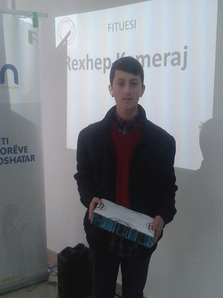 folenfole's tweet photo. #Superchanger @rexhepkameraj1 #videoselfie me e mire e vleresuar nga juria. #nfole https://t.co/CVN8ryni7K