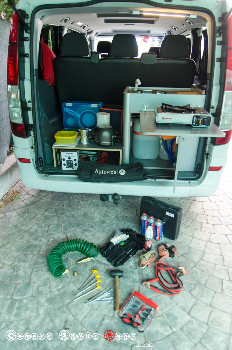 CamperStyleVans's tweet photo. [Blog] 15 Herramientas y utensilios indispensables en tus viajes en furgo. https://t.co/TfVZ1ksOLE https://t.co/csg014UyHD